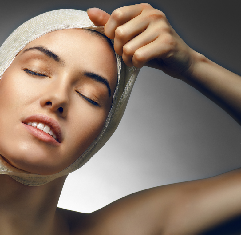 cutting-edge approach to skin rejuvenation by combining microneedling with advanced Electroporation Delivery.